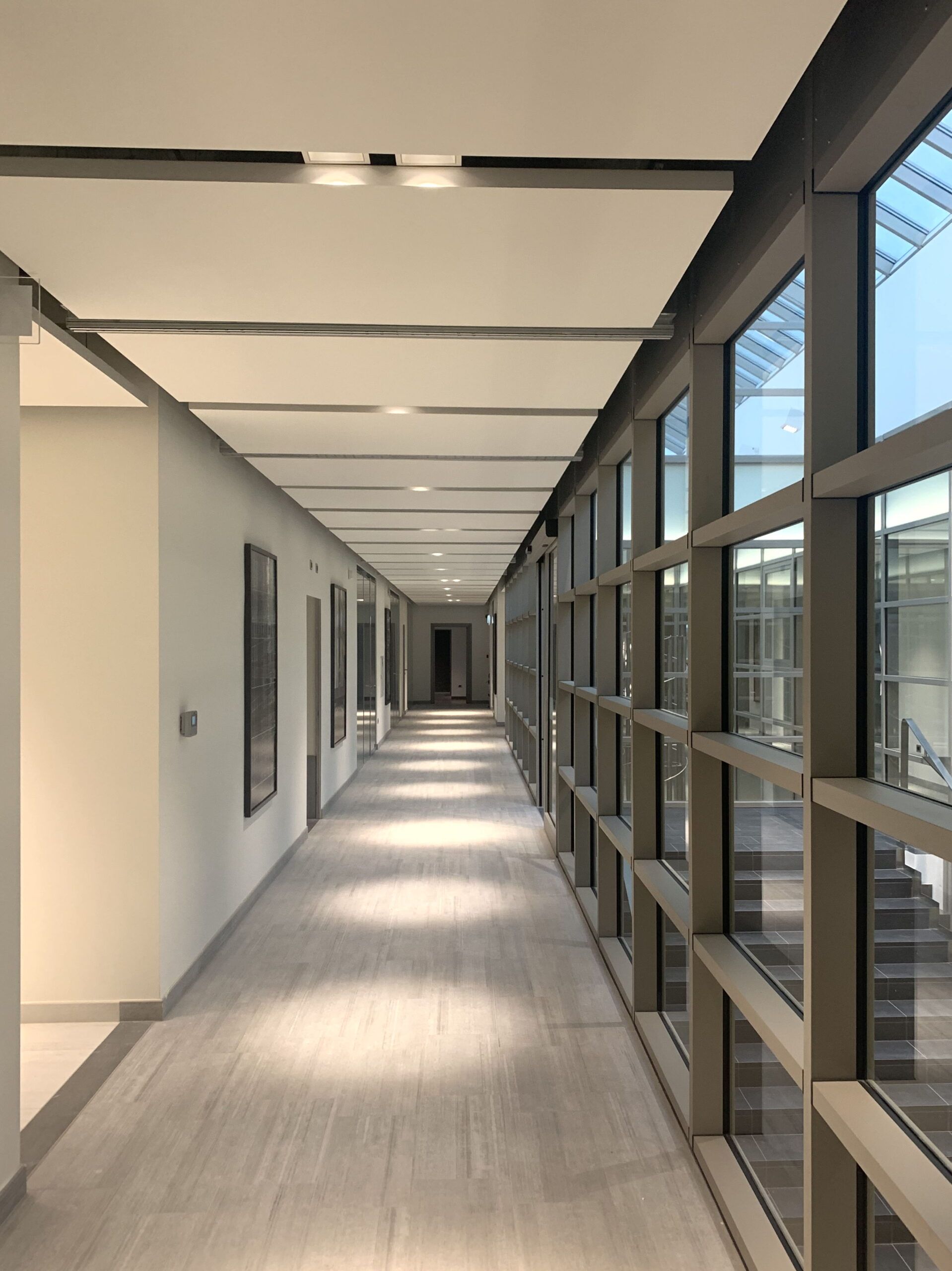Illuminazione corridoio uffici a Parma