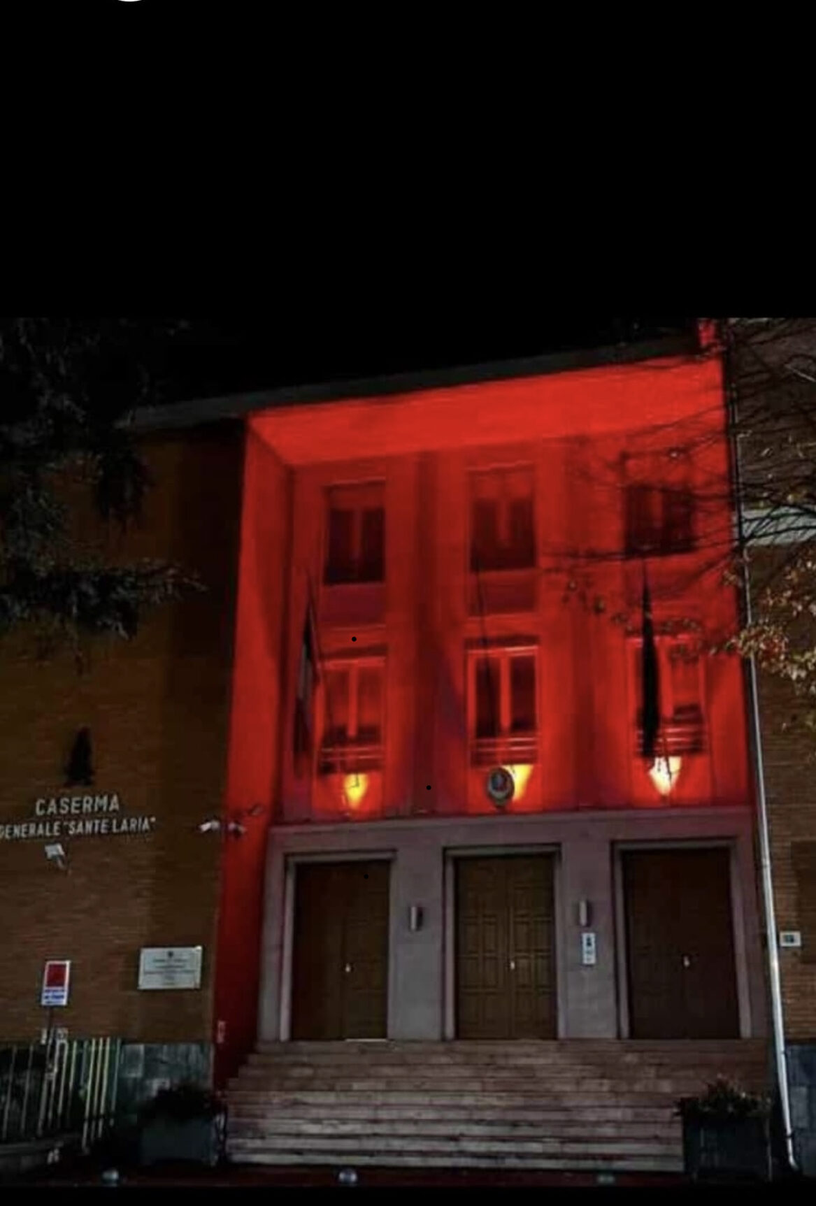 Impianto illuminazione caserma notturno