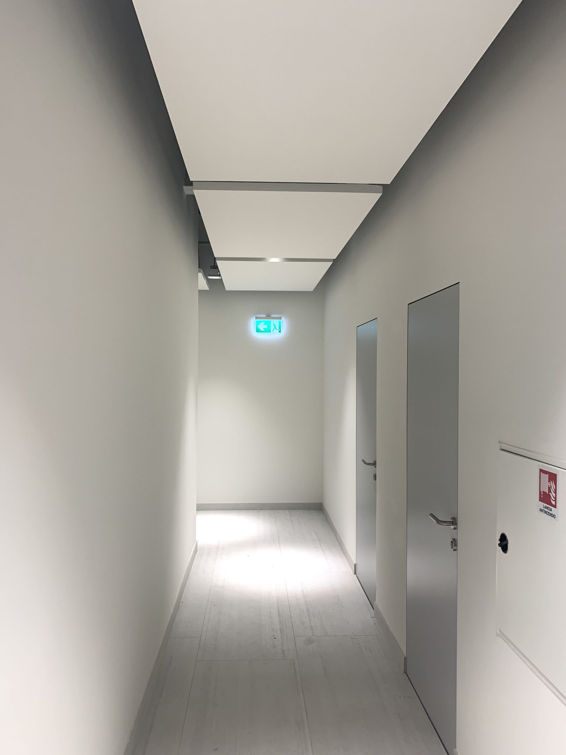 Illuminazione uffici interno Parma